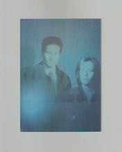 Load image into Gallery viewer, 1996 X-Files Season 2 Holograms #X1 of 4 Agents Mulder and Scully
