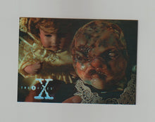 Load image into Gallery viewer, 1996 X-Files Season 3 Paranormals Finest #X3PF1 Clyde Bruckmans Final Repose
