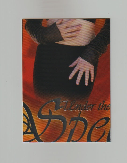 2004 Charmed Connections Under Their Spell #SP5 Piper Midriff