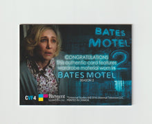 Load image into Gallery viewer, 2016 Bates Motel Season 2 Costumes #CVF4 Vera Farmiga as Norma Bates
