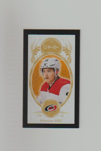 2018-19 O-Pee-Chee Mini Black #M-16 Sebastian Aho