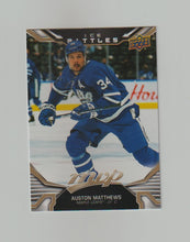 Load image into Gallery viewer, 2022-23 Upper Deck MVP Ice Battles Gold #215 Auston Matthews
