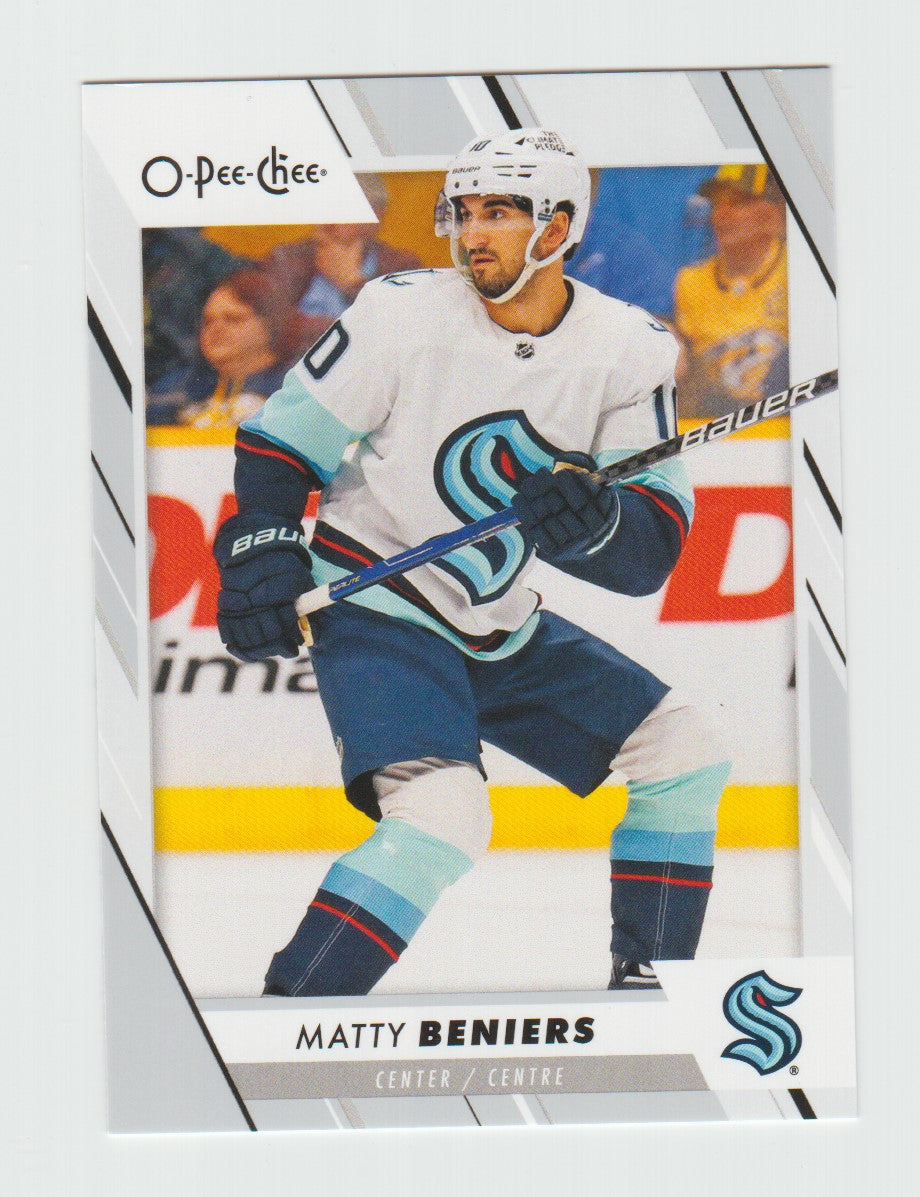 2023-24 O-Pee-Chee #40 Matty Beniers