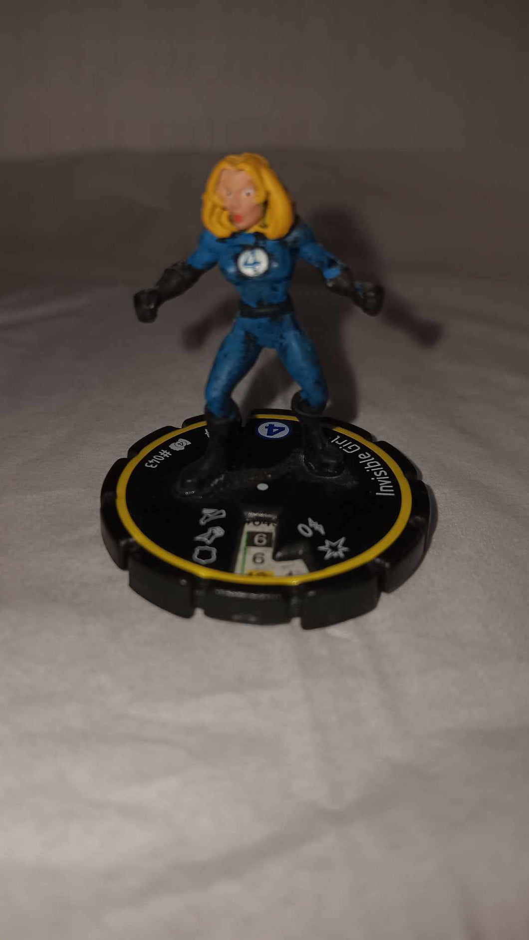 2002 Heroclix Marvel Clobberin Time #043 Invisible Girl Rookie