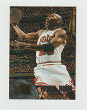 Load image into Gallery viewer, 1995-96 Metal #13 Michael Jordan
