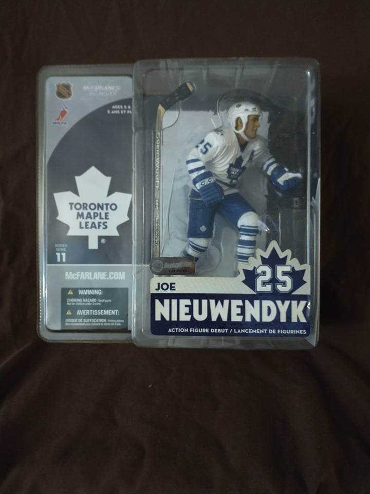 2005-06 Hockey Series 11 Joe Nieuwendyk White