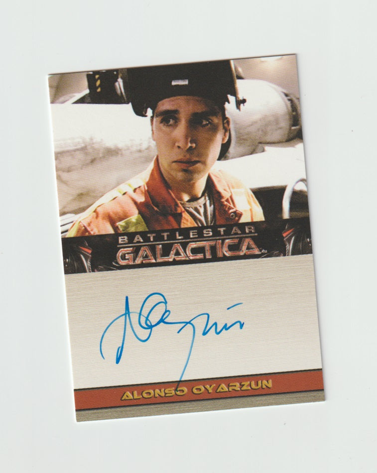 2006 Battlestar Galactica Season 1 Autographs Alonso Oyarzun as Crewman Specialist Socinus