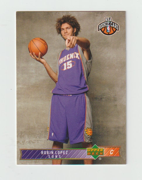 2008-09 Lineage NBA Rookie Card #215 Robin Lopez