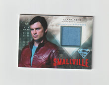 Load image into Gallery viewer, 2012 Smallville Seasons 7-10 Wardrobes #M2 Tom Welling as Clark Kent
