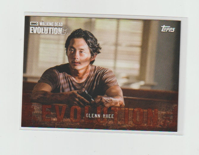 2017 Walking Dead Evolution Brown #33 Glenn Rhee