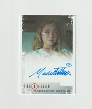 Load image into Gallery viewer, 2018 X-Files Seasons 10 &amp; 11 Autographs Madeleine Arthur as Sarah Turner
